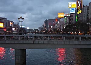 クリックで詳細